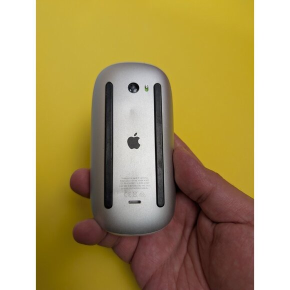 Apple Magic Mouse 2 - A1657 Wireless Mouse - White - Picture 8 of 8
